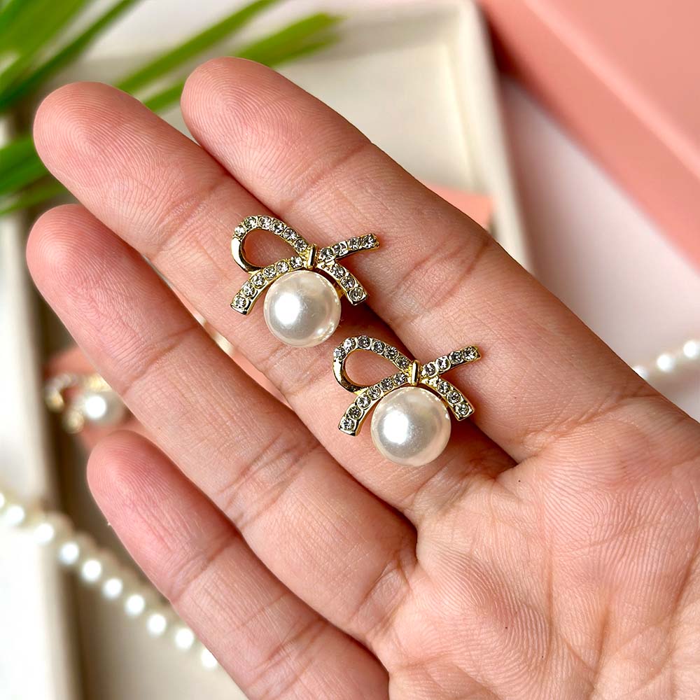 Half Bow Studs