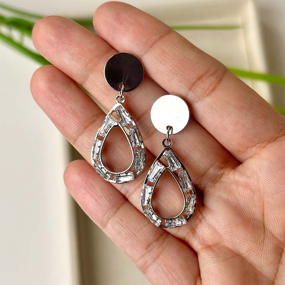 Lily Earrings (Silver)