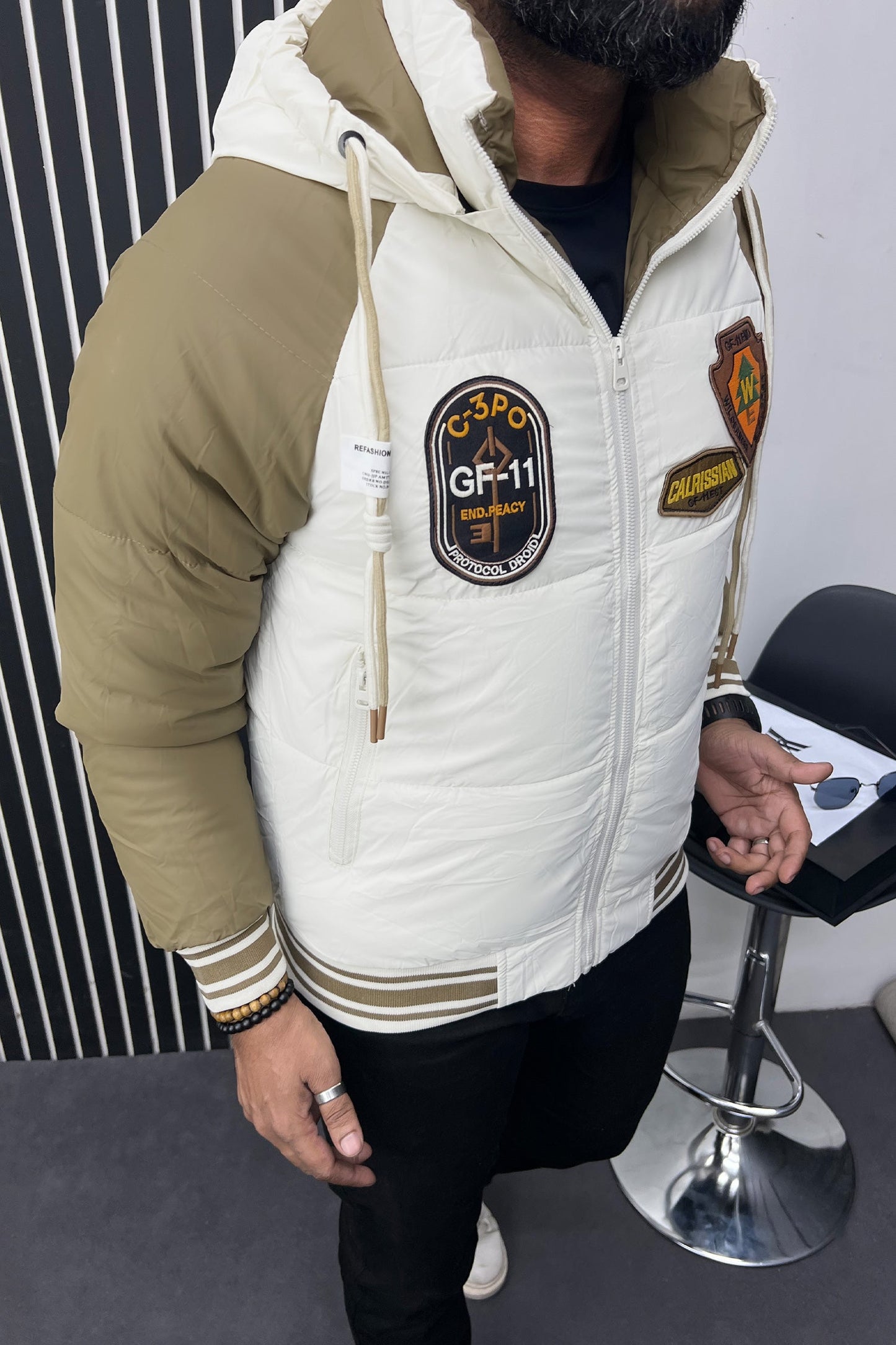 Geographical Power-Loop Tag Looks Imported Puffer Jacket