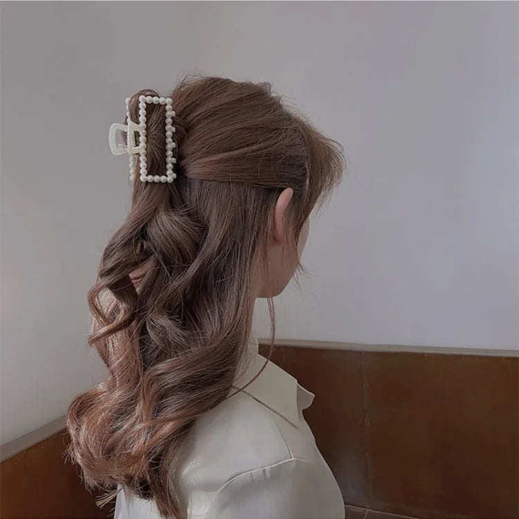 Pearl Claw Clip