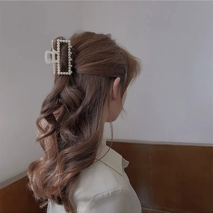 Pearl Claw Clip