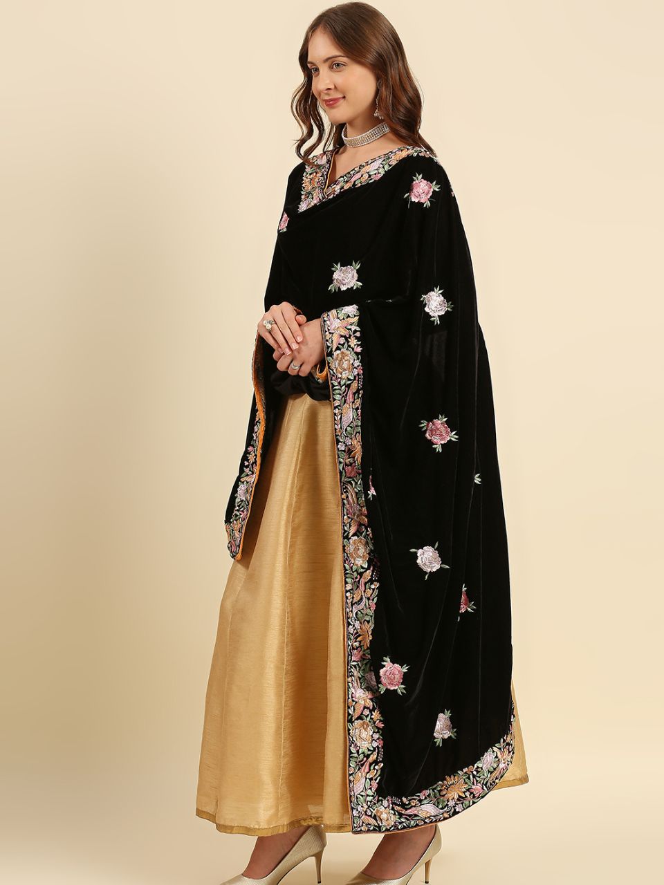 Parsi Gara Thread Work Embroidered Velvet Dupatta