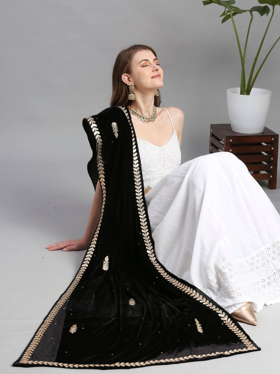 Gotta Patti Work Velvet Dupatta