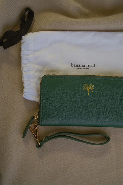 RESORT LEATHER WALLET