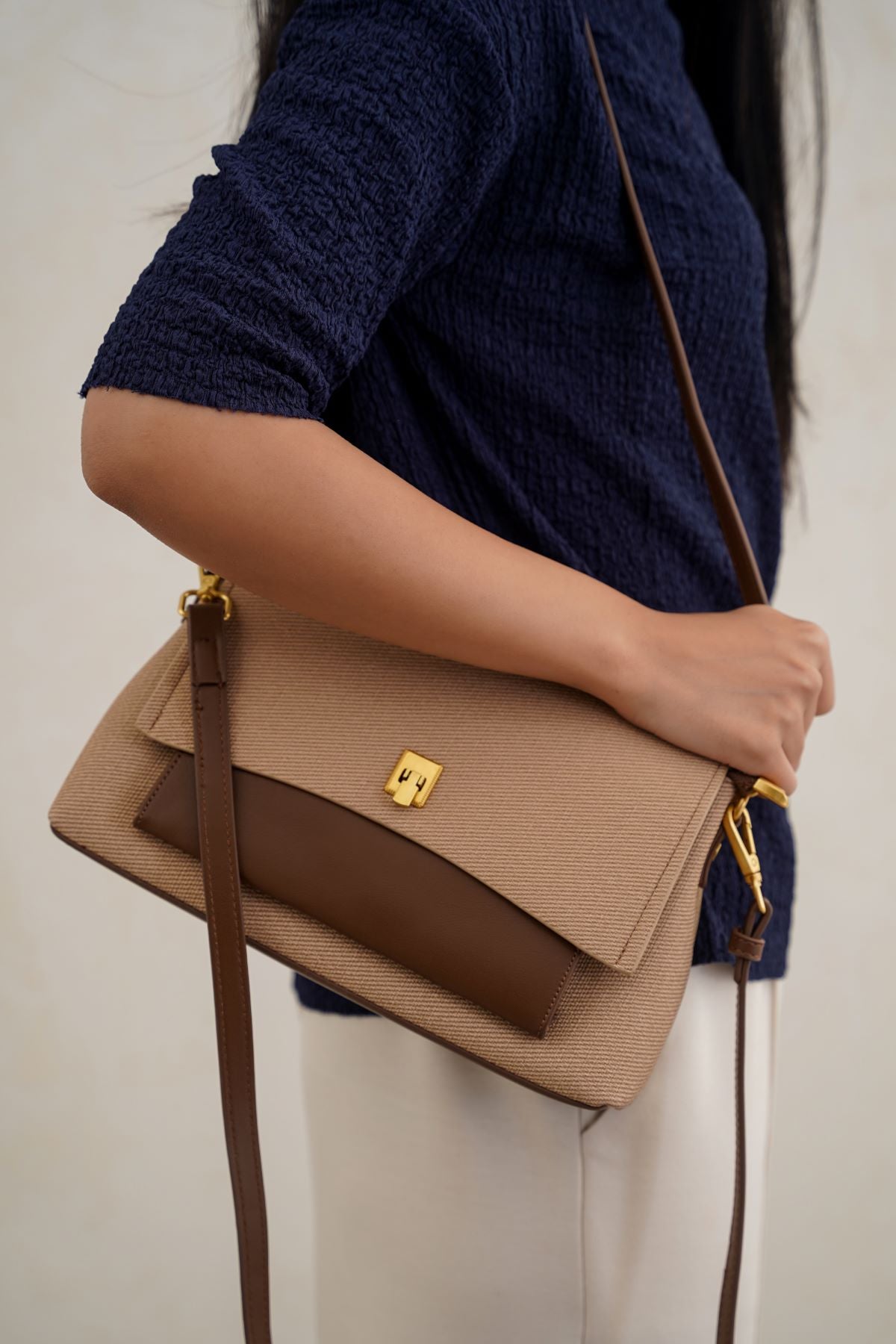 TABARIS SHOULDER BAG