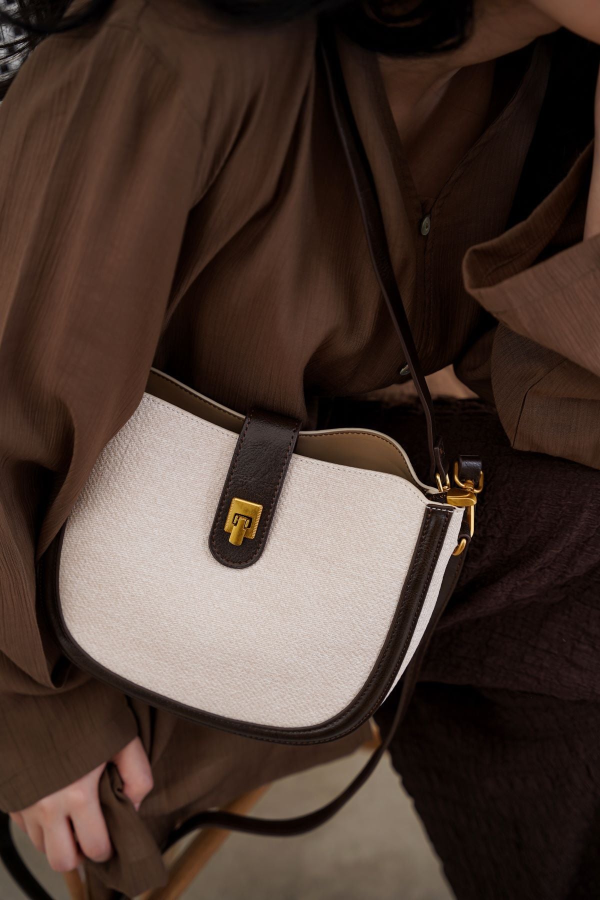 BADARO CROSSBODY BAG