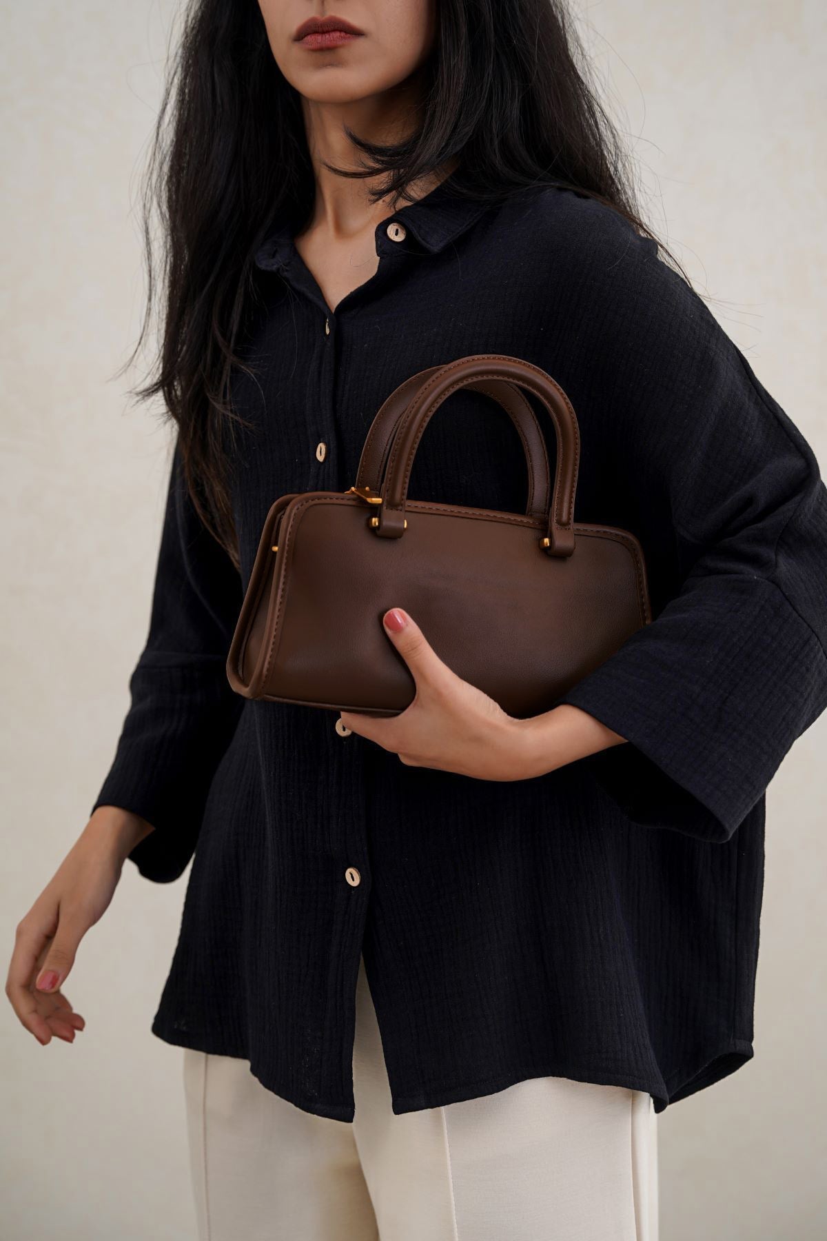 MEDIUM TOP-HANDLE PURSE