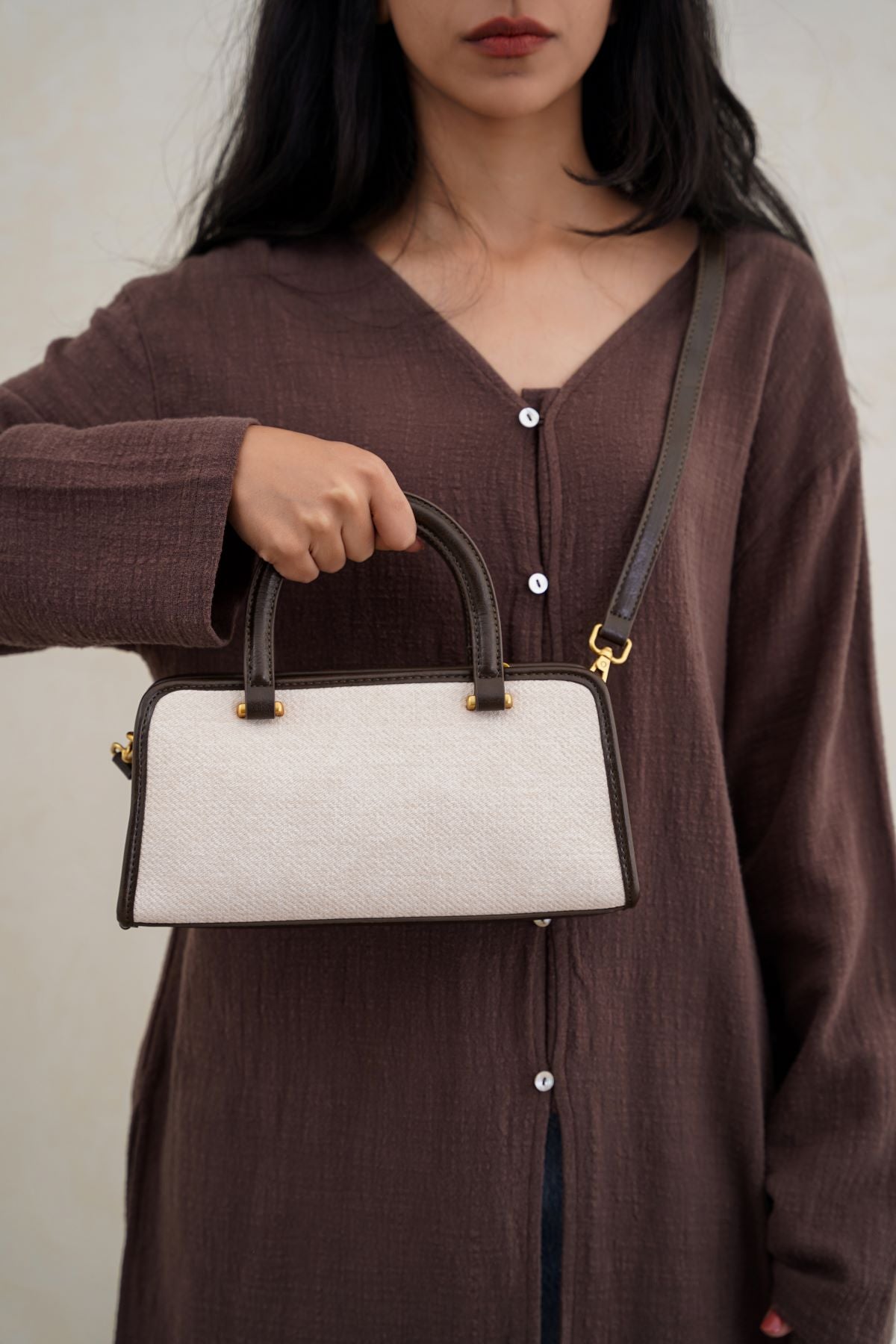 MEDIUM TOP-HANDLE PURSE