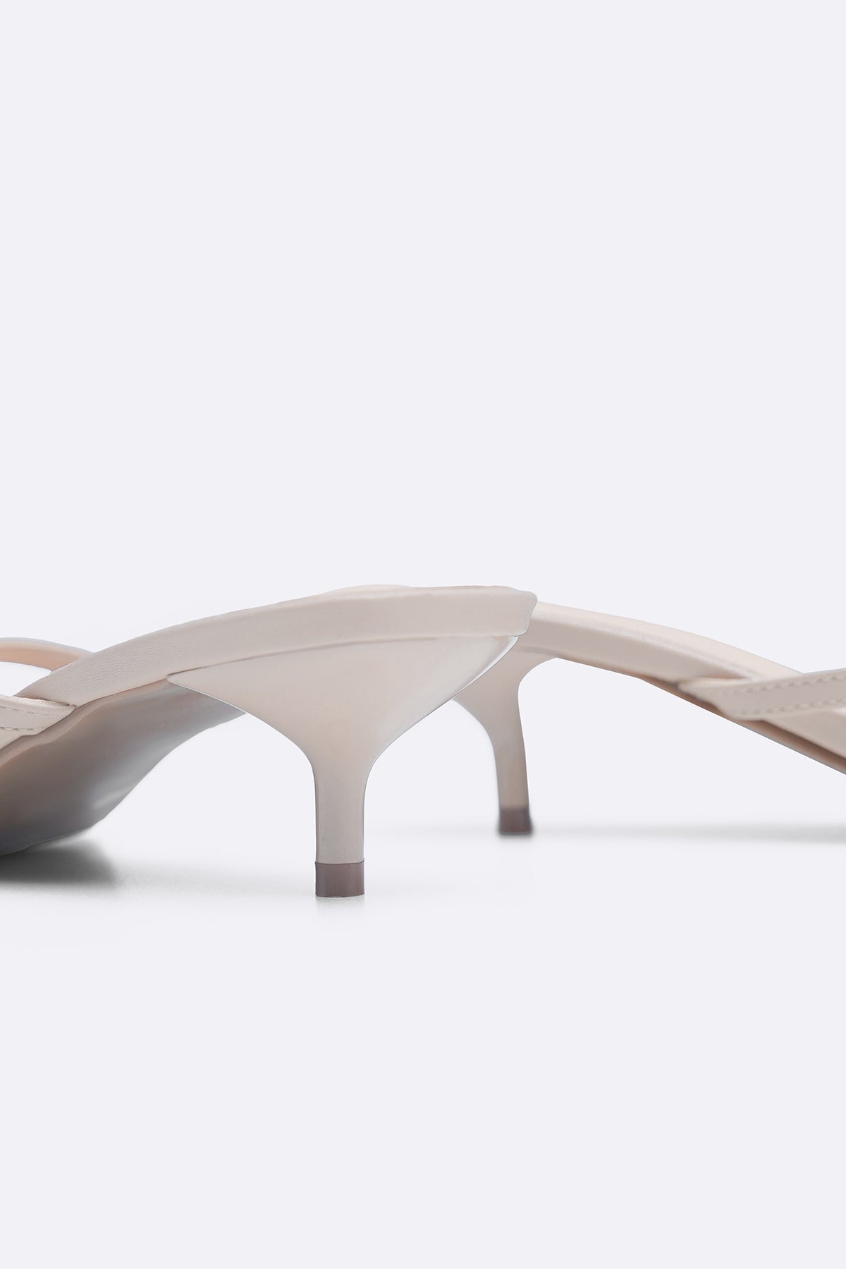 MALIBU KITTY HEELS