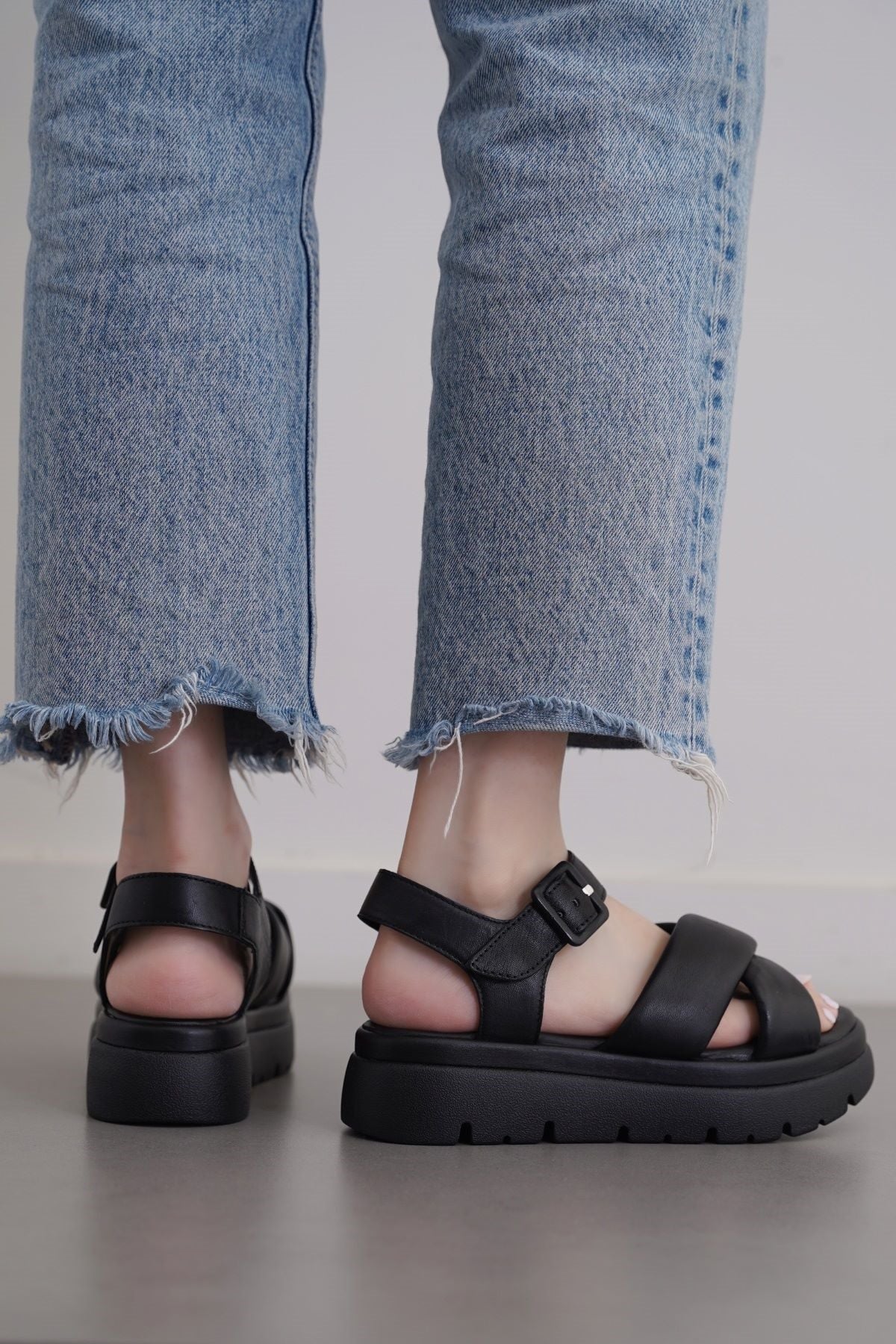 SOFT LEATHER MAMA SANDALS