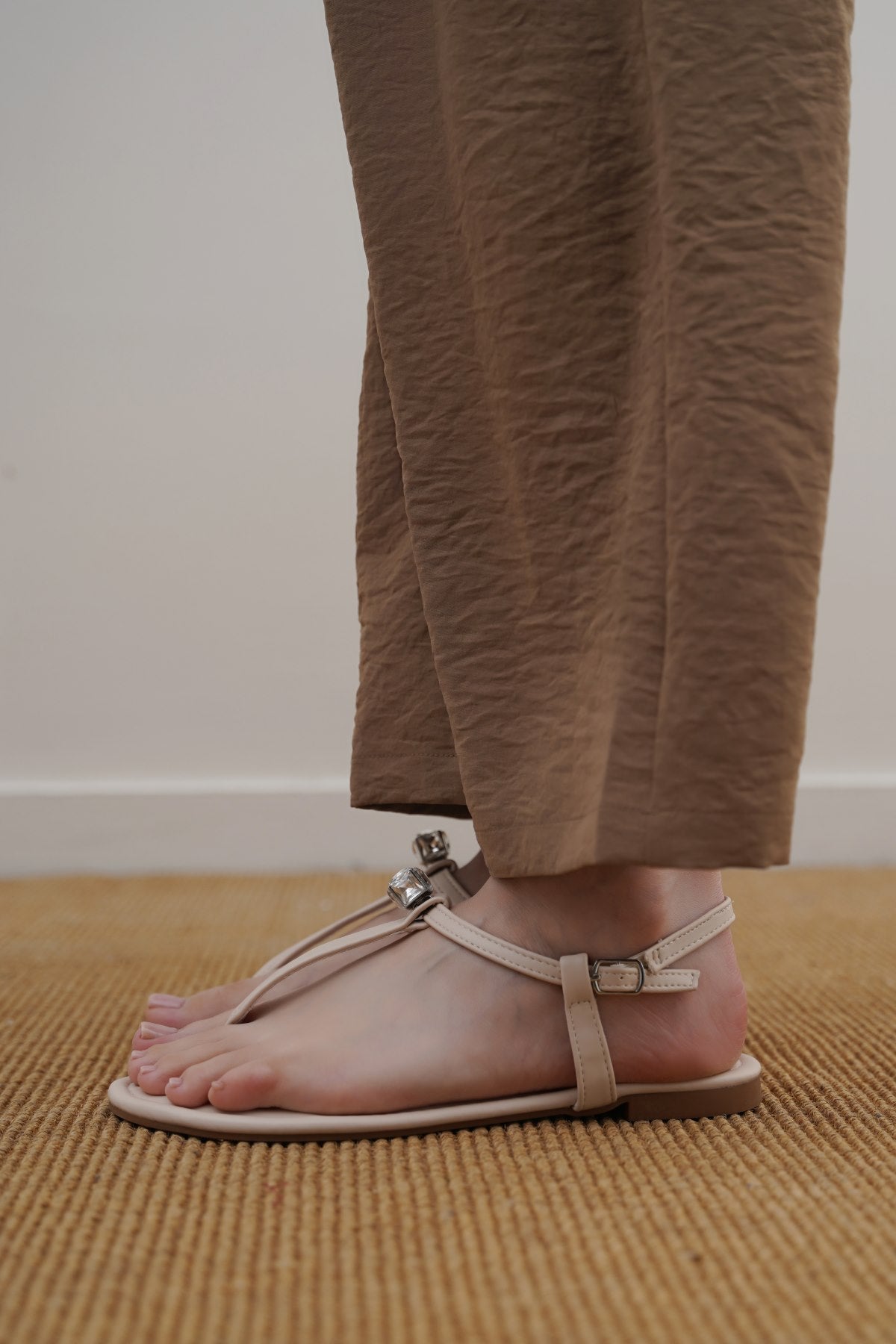 SANDALS WITH CUBE STUD