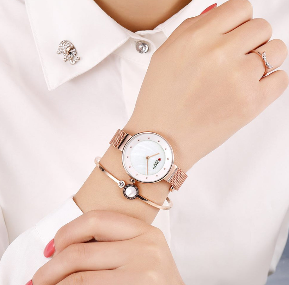 CURREN 9032 Women's Stainless Steel Watch