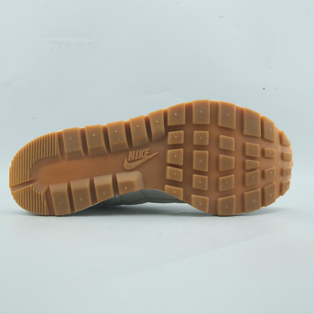 NIKE VAPORWAFFLE