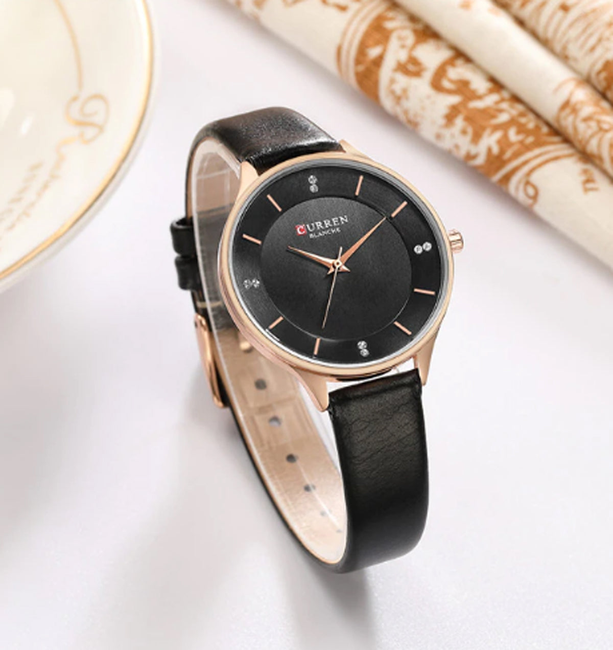 CURREN 9041 Women's Leather Straps Watch