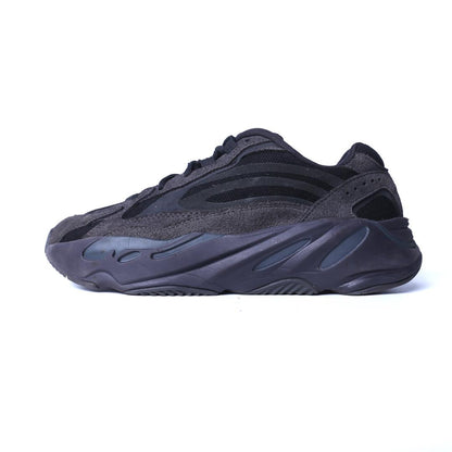 ADIDAS YEEZY BOOST 700 V2
