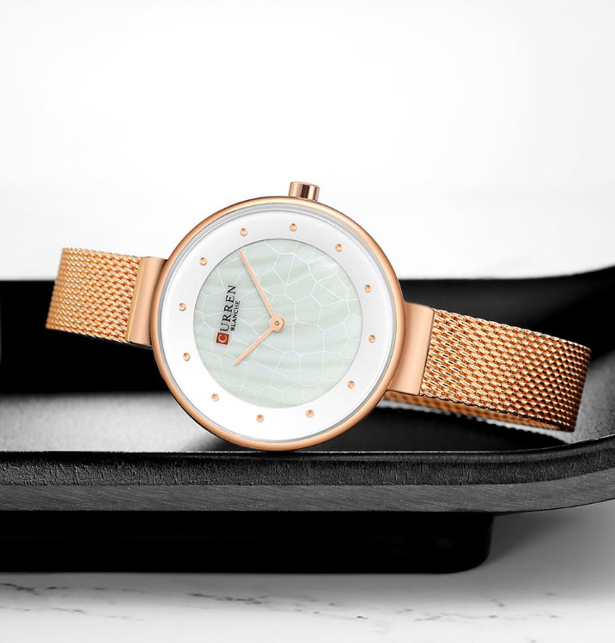 CURREN 9032 Women's Stainless Steel Watch