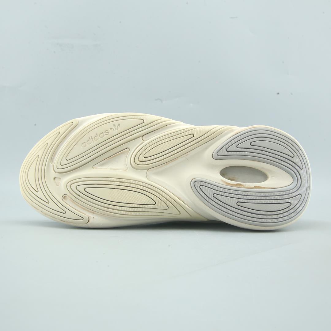 ADIDAS OZELIA